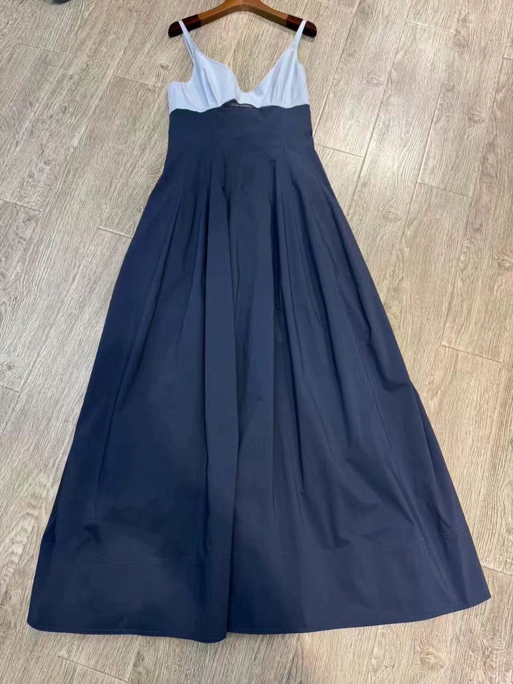 SIMKHAI NWOT Maddy cotton-blend poplin midi dress - Picture 3 of 11
